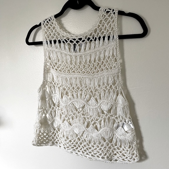 Divided H&M | White Crochet Crop Tank | Size Small - Picture 3 of 12